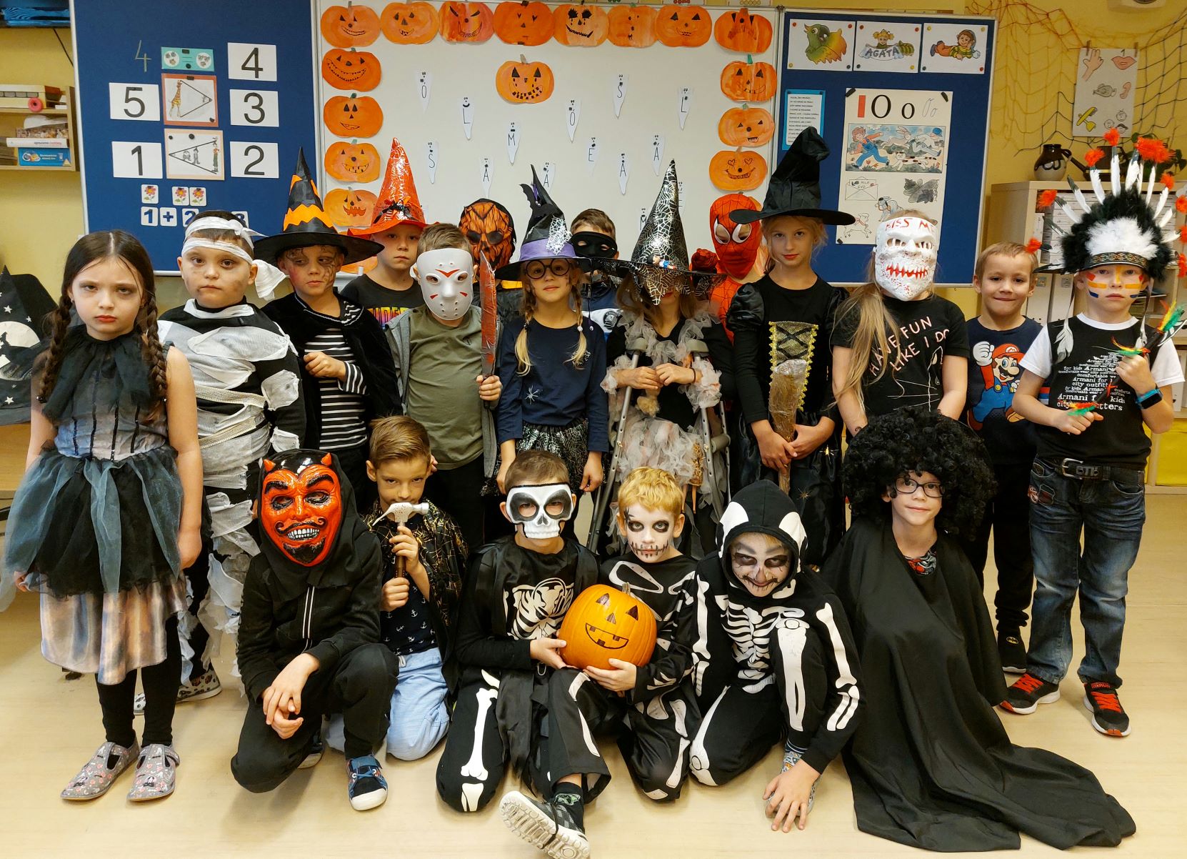 Slavili jsme Halloween. Tady jsou výsledky soutěže o nejlepší kostým a fotky