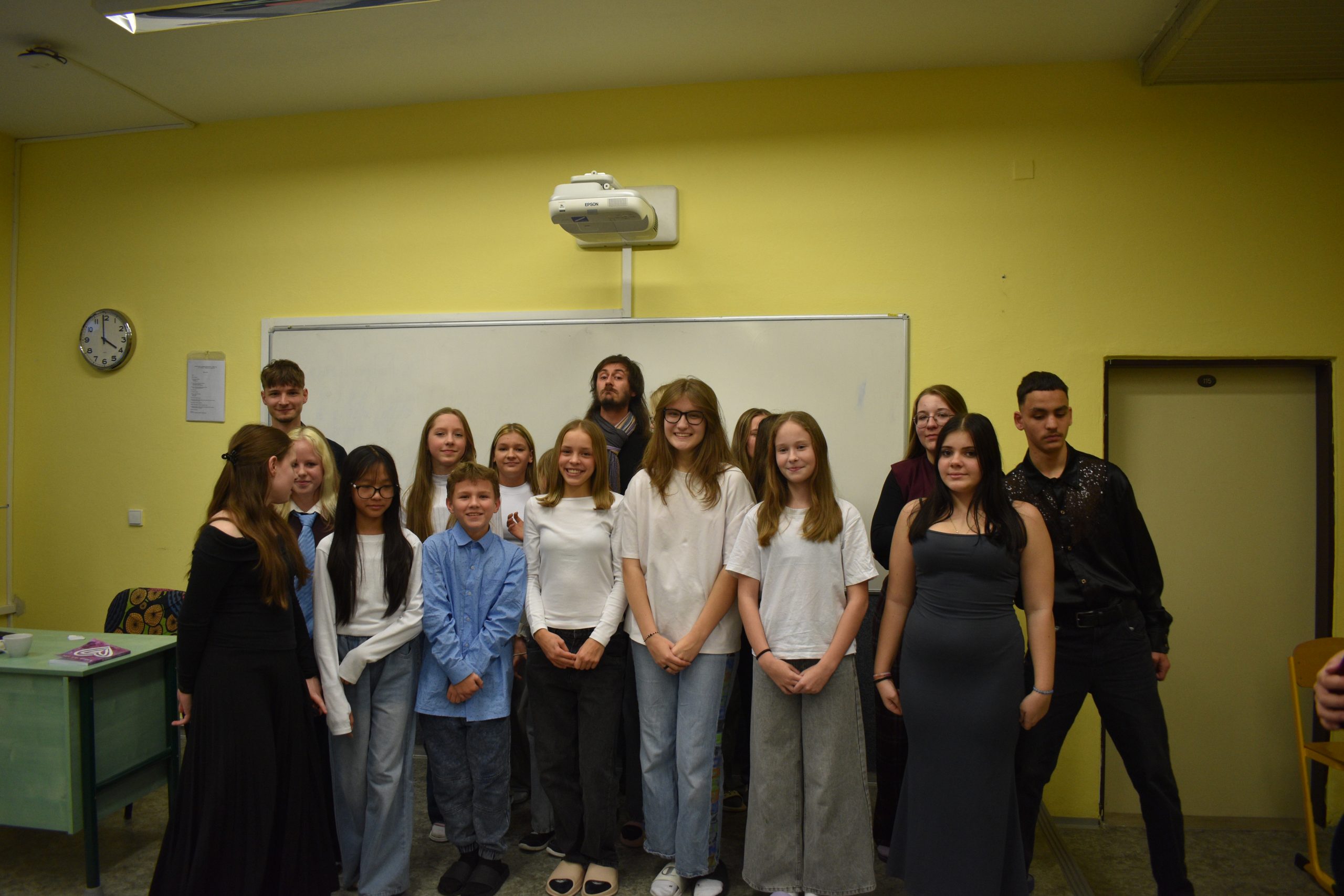 Pokřtili jsme náš Almanach poezie a výtvarných děl žáků